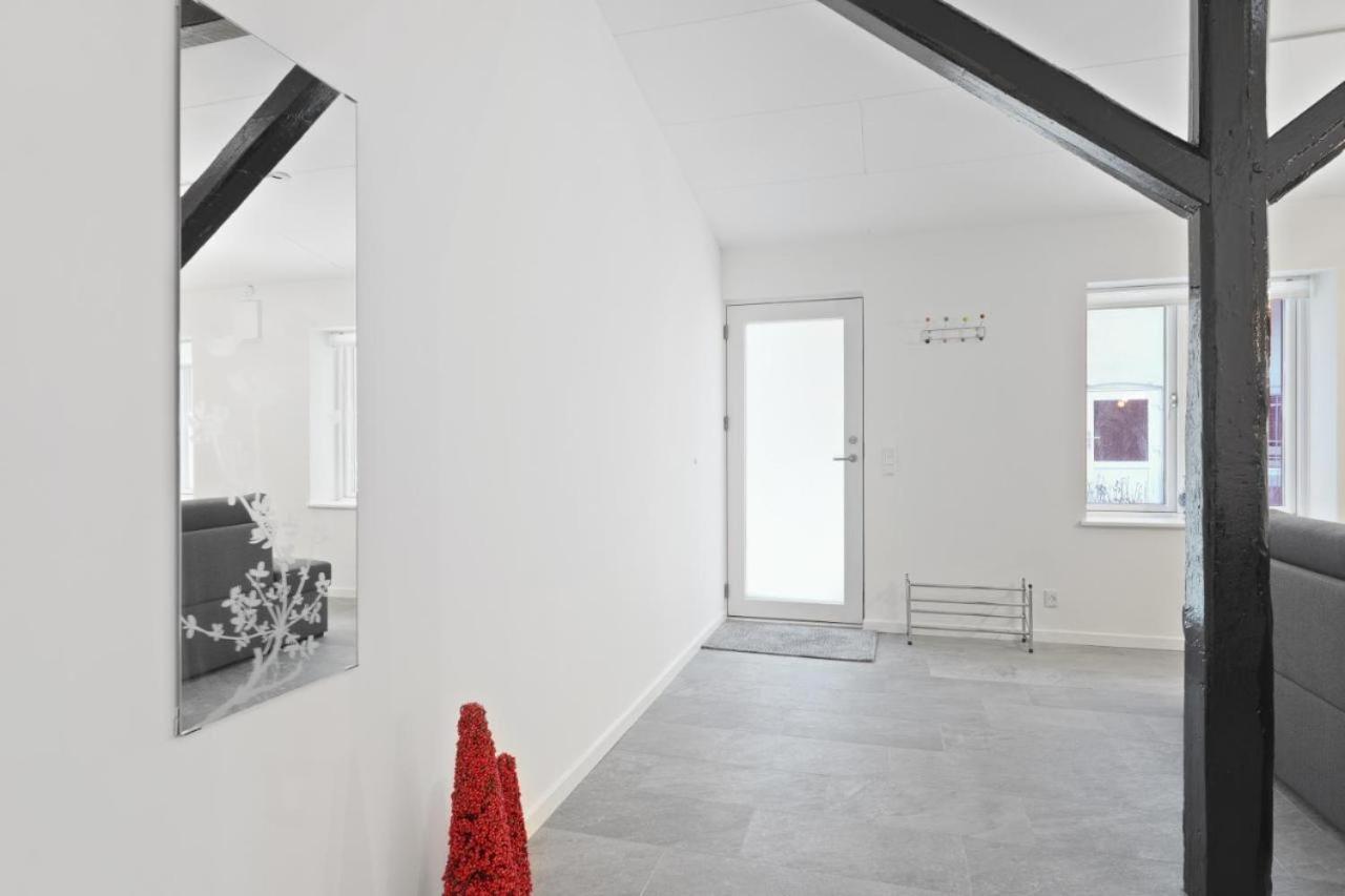 Charming - Luxurious 1 Bedroom Apartment In The Heart Of Ольборг Экстерьер фото